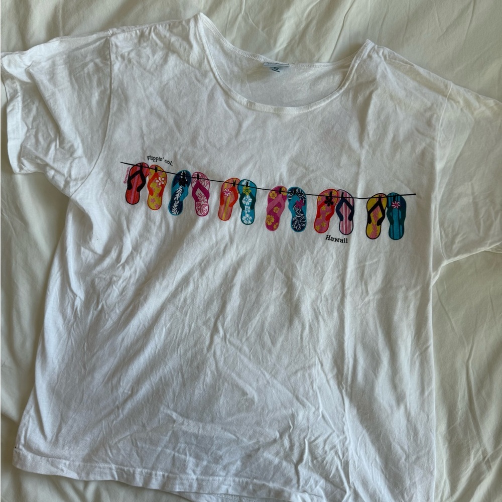 Crazy Shirts Vintage Hawaii Flip Flop T-Shirt